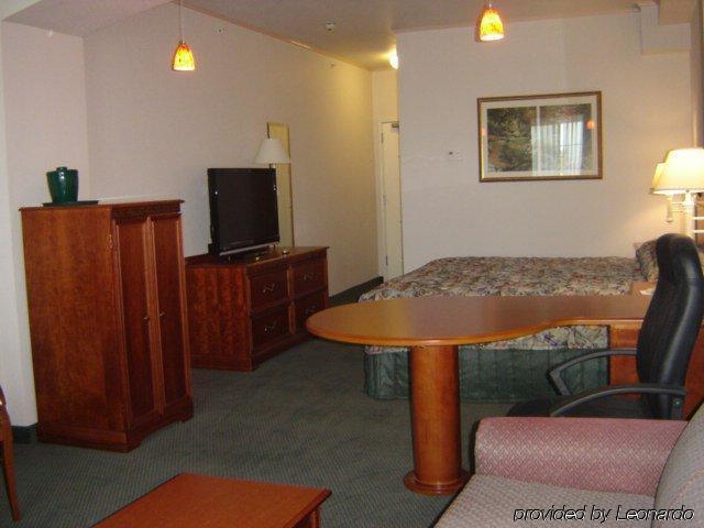 Holiday Inn Express & Suites Tacoma South - Lakewood By Ihg Zimmer foto